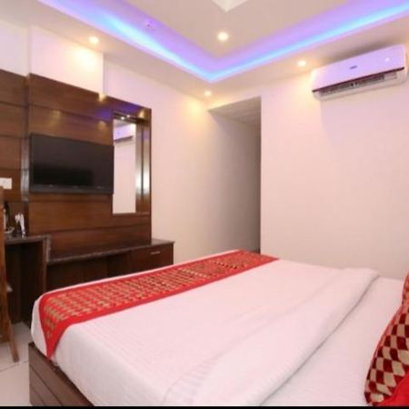 Hotel Silver Palm Zirakpur Luaran gambar